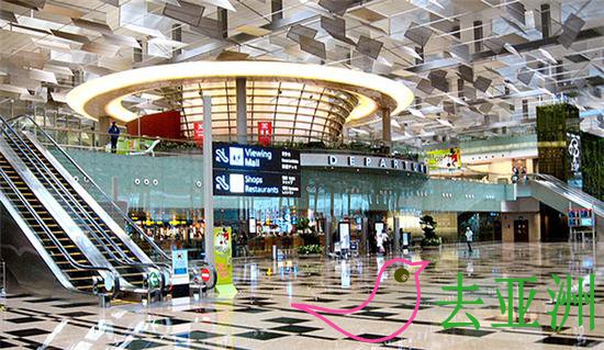 新加坡樟宜国际机场购物攻略，樟宜机场有买什么，哪里买