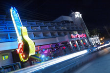 硬石餐厅(普吉岛)Hard Rock Cafe Phuket