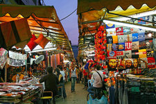 帕蓬夜市Patpong Night Market